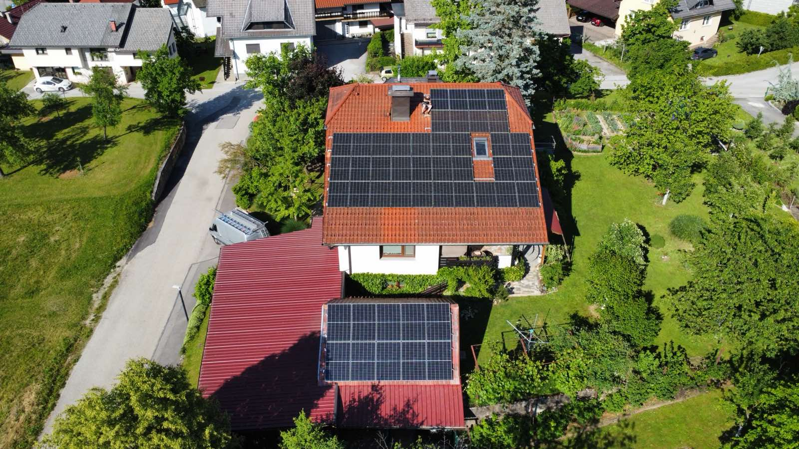 MFE Kremesec - sončna elektrarna, Victoriam